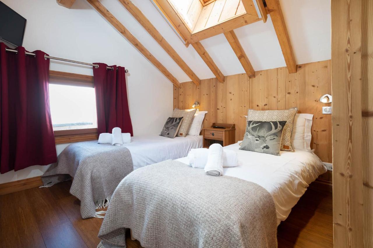 Yeti Lodge Rooms อาร์ฌองติแยร์ ภายนอก รูปภาพ