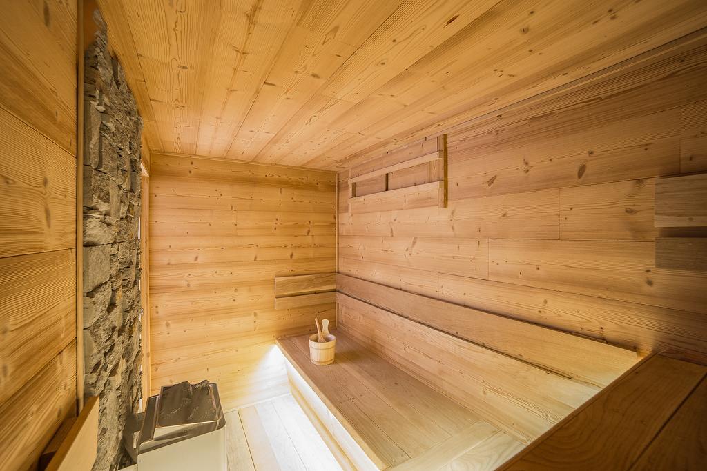 Yeti Lodge Rooms อาร์ฌองติแยร์ ภายนอก รูปภาพ