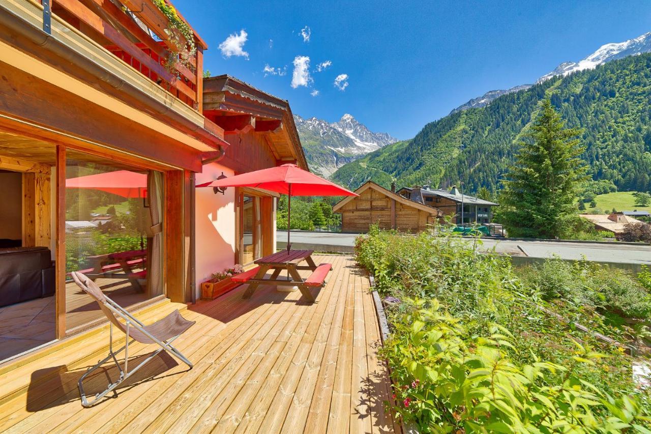 Yeti Lodge Rooms อาร์ฌองติแยร์ ภายนอก รูปภาพ