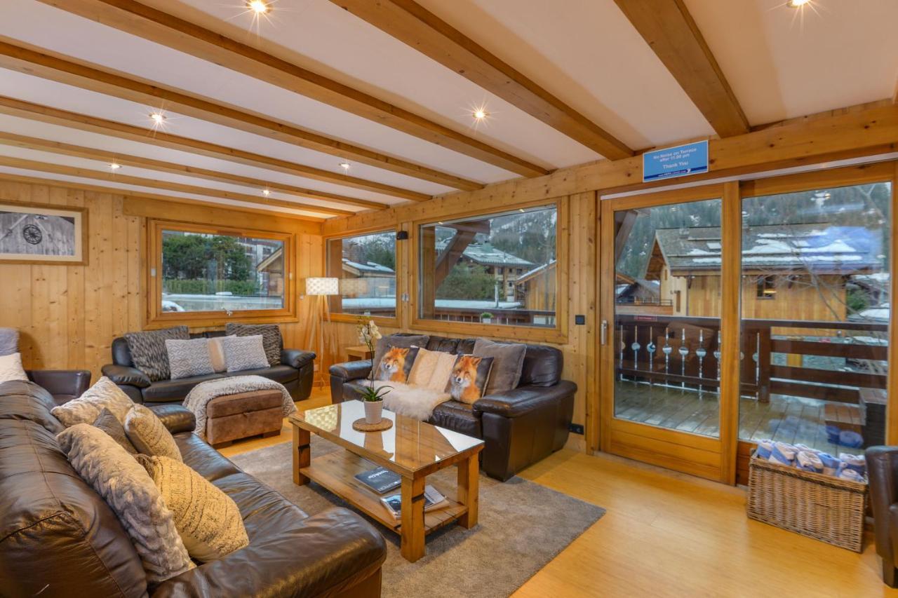 Yeti Lodge Rooms อาร์ฌองติแยร์ ภายนอก รูปภาพ