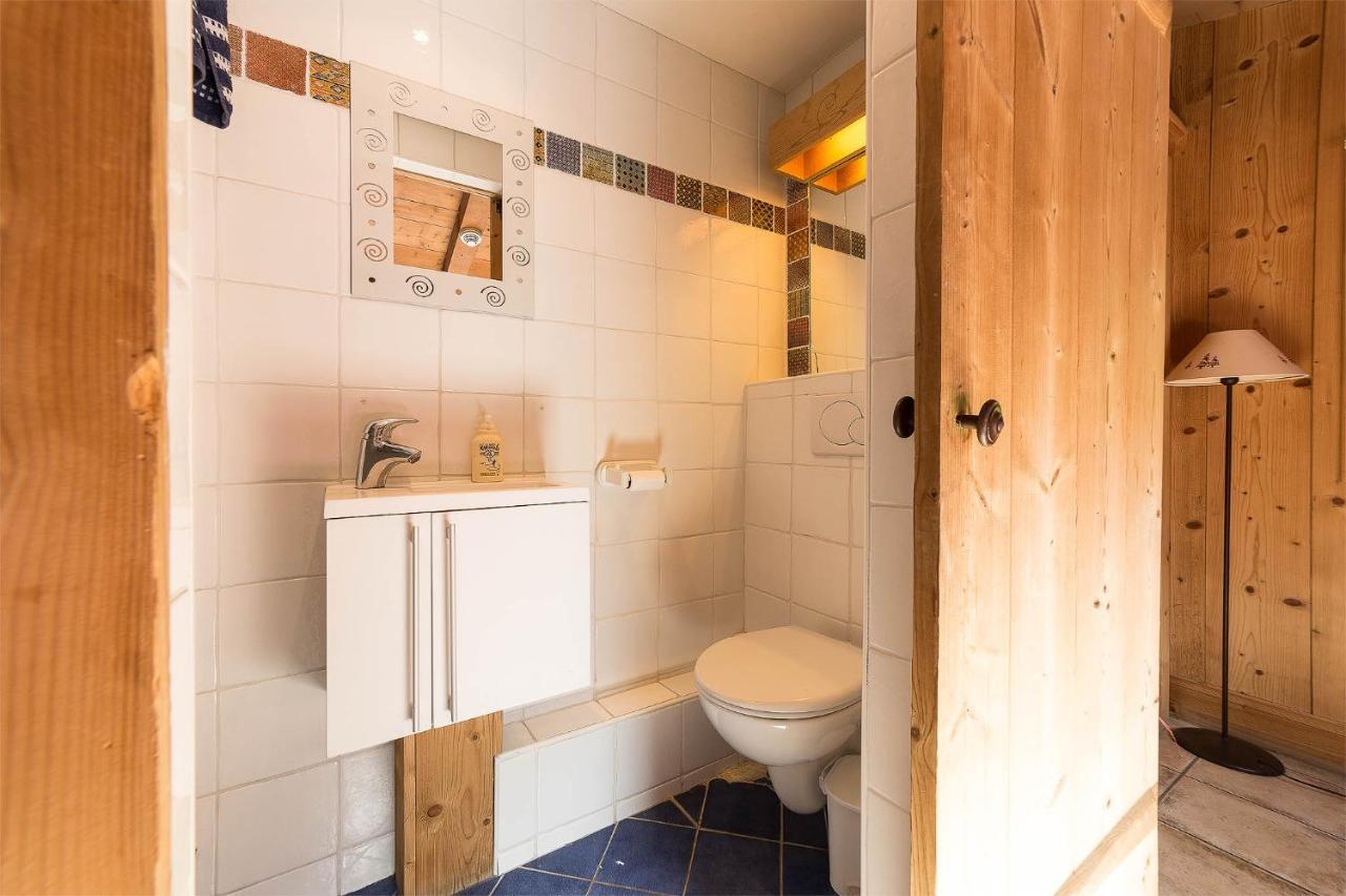 Yeti Lodge Rooms อาร์ฌองติแยร์ ภายนอก รูปภาพ